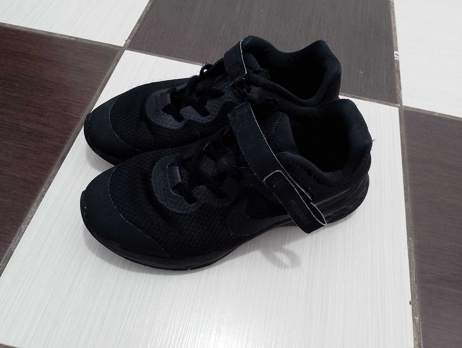 Nike,mărimea 35,80 ron