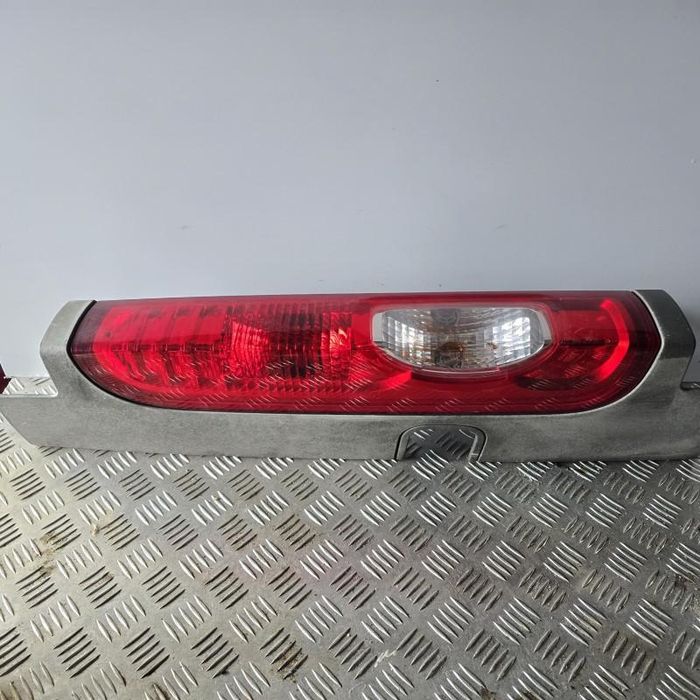 Stop aripa dreapta Renault Trafic 2