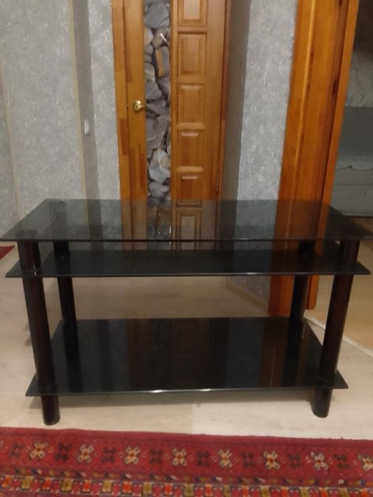 Шкаф и подставка для телевизора