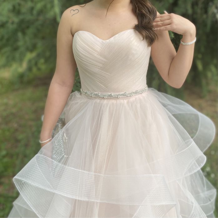 Бална рокля в перфектно състояние