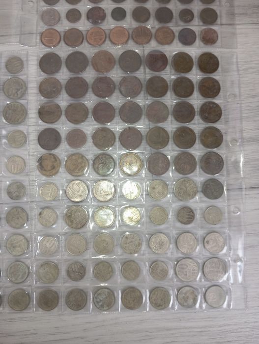 Продам монеты, разные