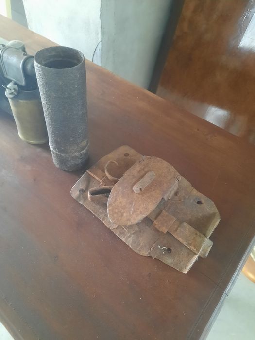 Lucruri vechi  din metal