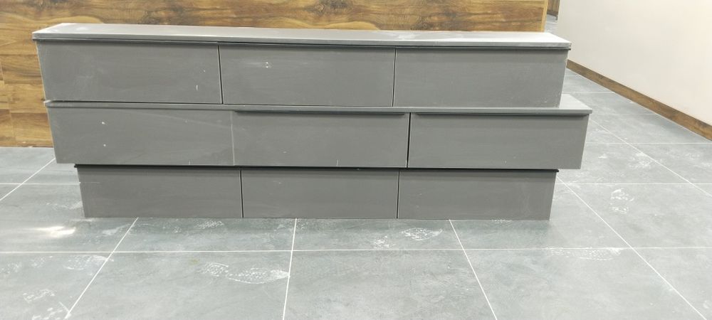 Подвесные полки или тумбы