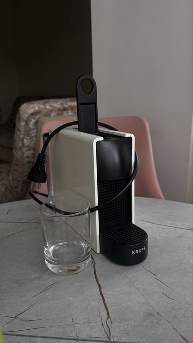 Капсульная кофе машина Nespresso