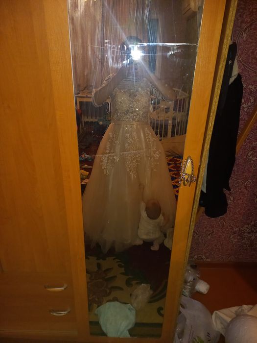 Платье на узату или для выпускной