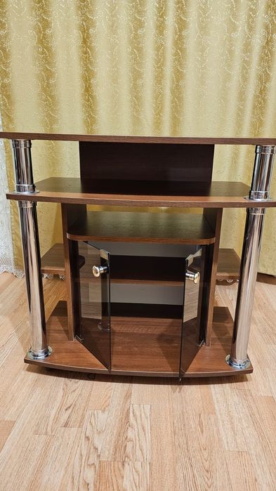 Тумбочка под телевизор