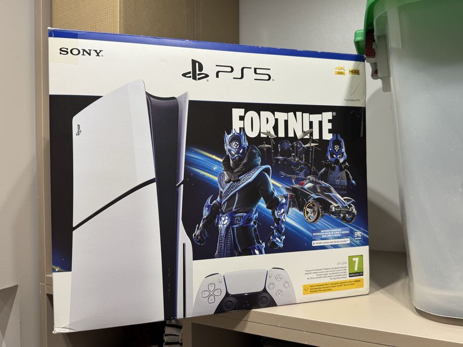 PS5 Slim 2 Tb + 2 диска