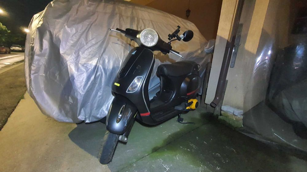 Scuter Vespa LX 150cc