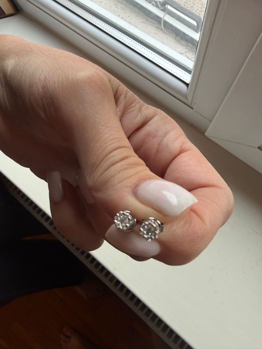 Cercei aur alb di diamante  0.20