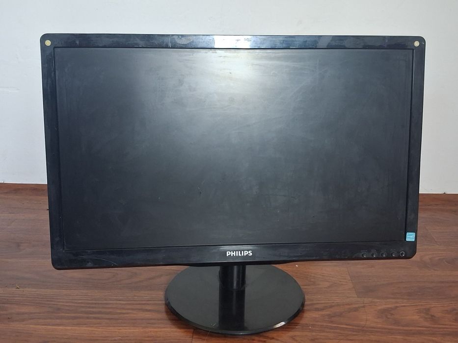 Монитор 21.5" Philips 226V4LSB б/у