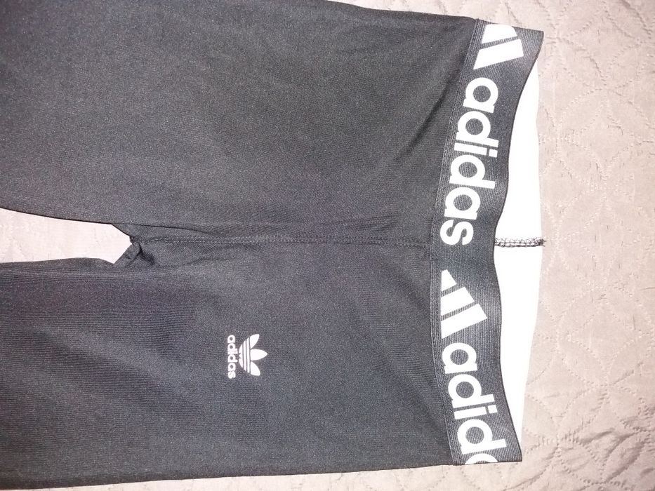 Спортен дамски клин Adidas