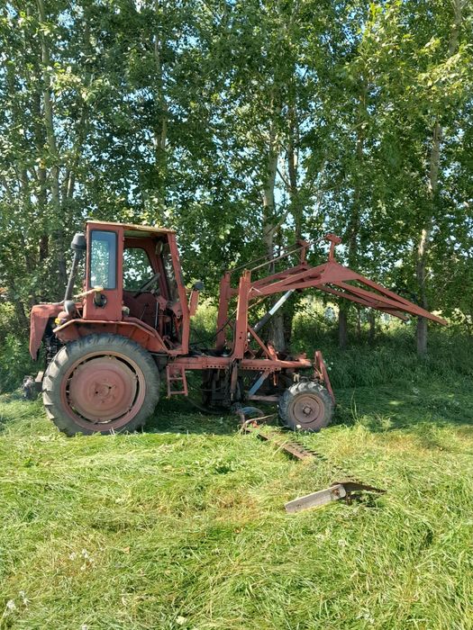 Продам трактор Т16