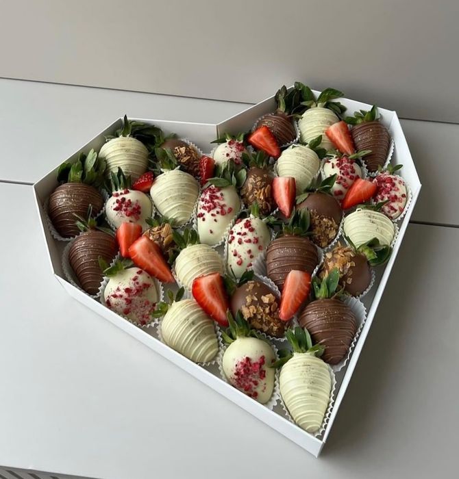 Клубника в шоколаде Уральск. Предзаказ