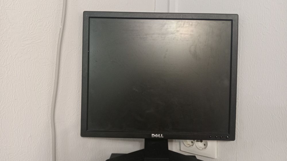 Манитор компьютерной