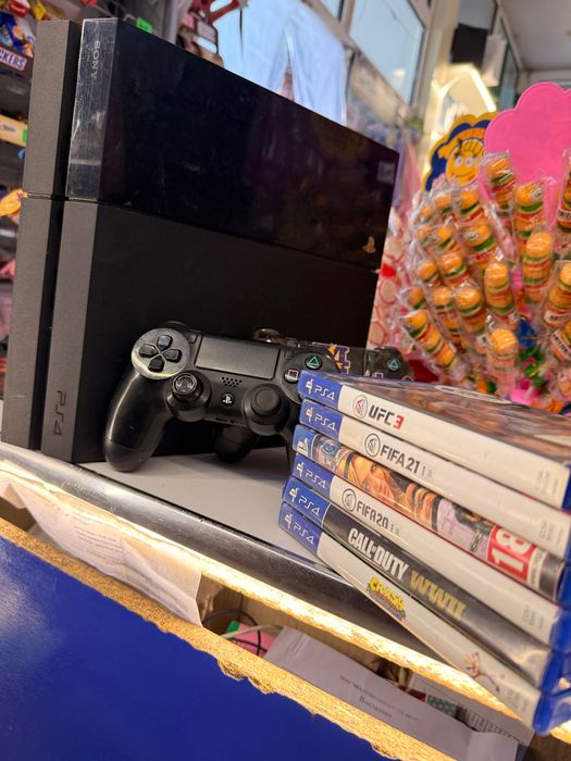 Playstation 4 fata obmen