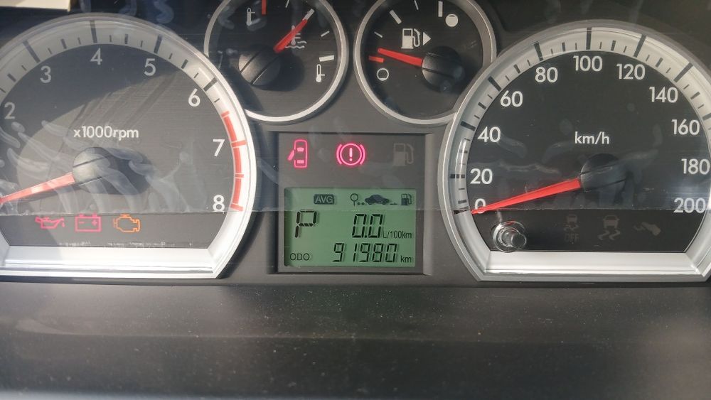 Продаётся Нексия 3 автомат.