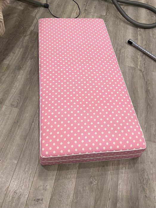 Продам матрас детский