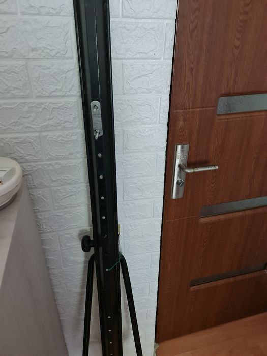 Vând suport bicicleta