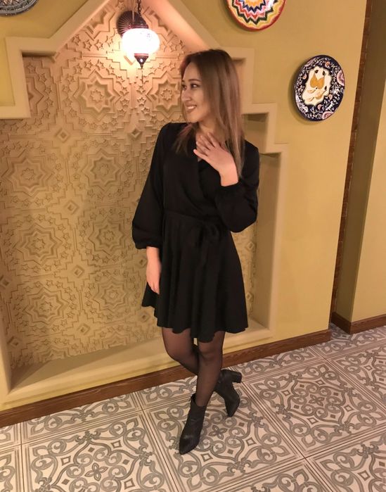 Продаю черное платье