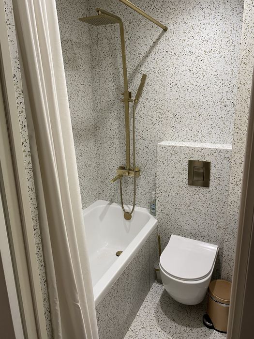 Продается 2 комн. Квартира в центре города