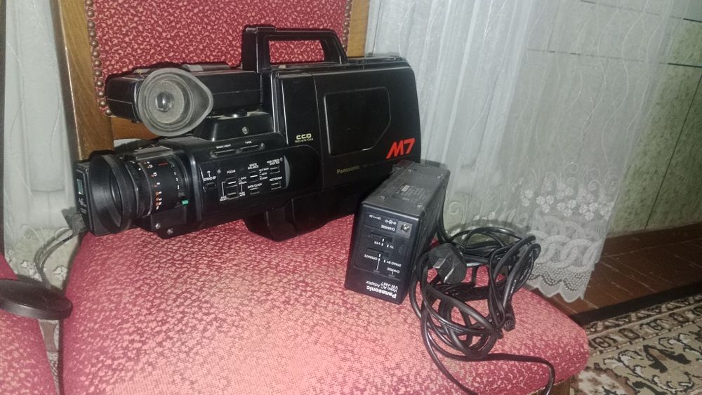 Видео Камера  Panasonic  M7.