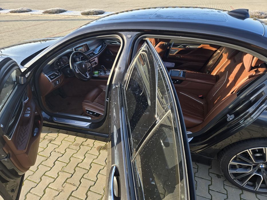 vând bmw 740 ld x drive  fab 2020 luna 12 doar cash variante 50k