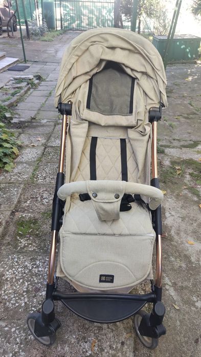 Продавам детска количка – здрава и удобна