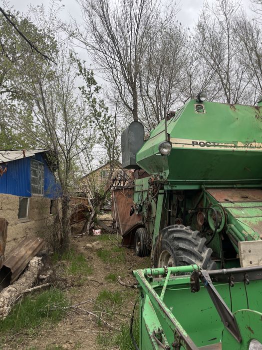 Комбайн Нива 2001 год