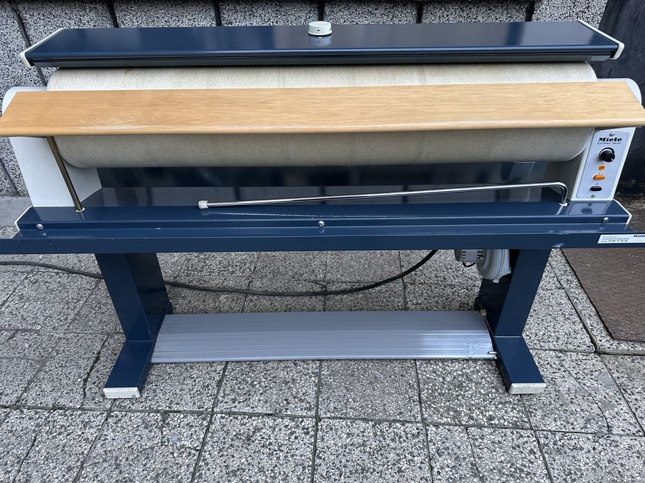 Професионална гладачна машина -каландър Миеле/Miele