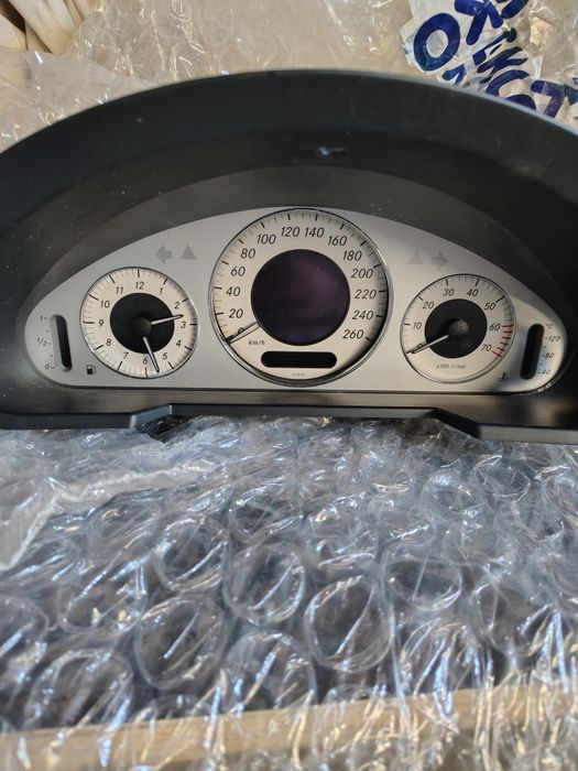 Табло  за E класа W211 бензин