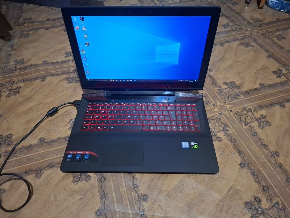 Leptop  gaming Lenovo