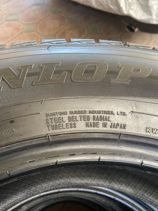 Шины 285/60/18 Dunlop зимние