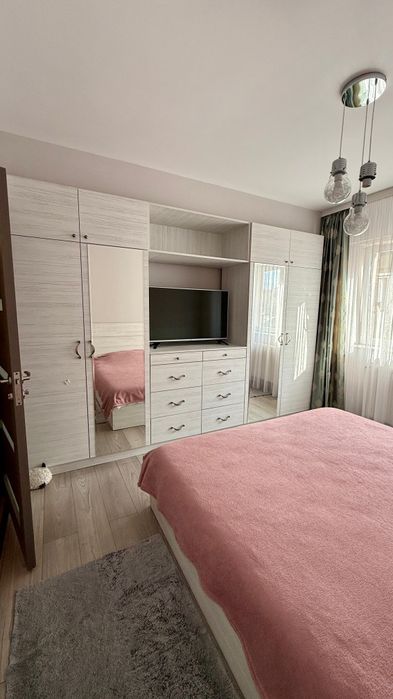 Vand apartament 48mp+7mp balcon