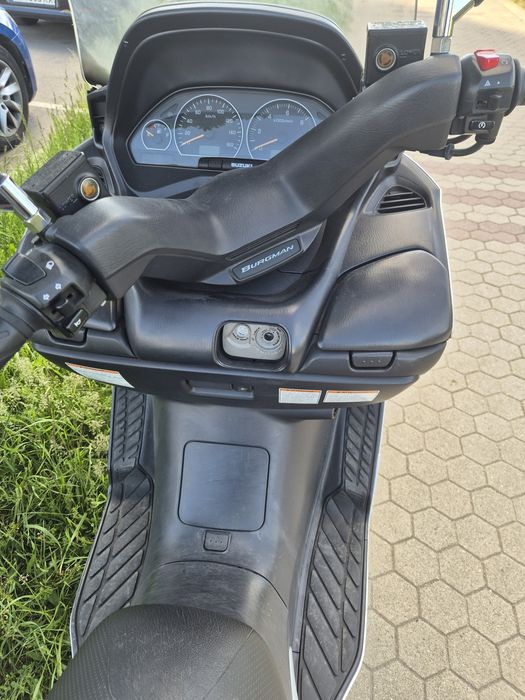 Suzuki burgman 400 i