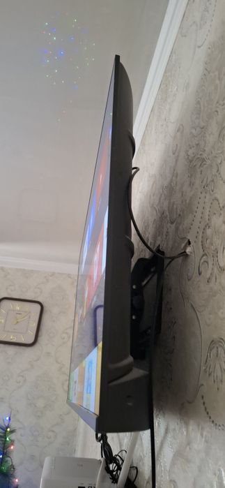 Продам Телевизор Samsung smart самсунг