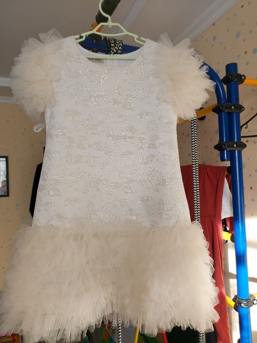 Продам нарядное платье