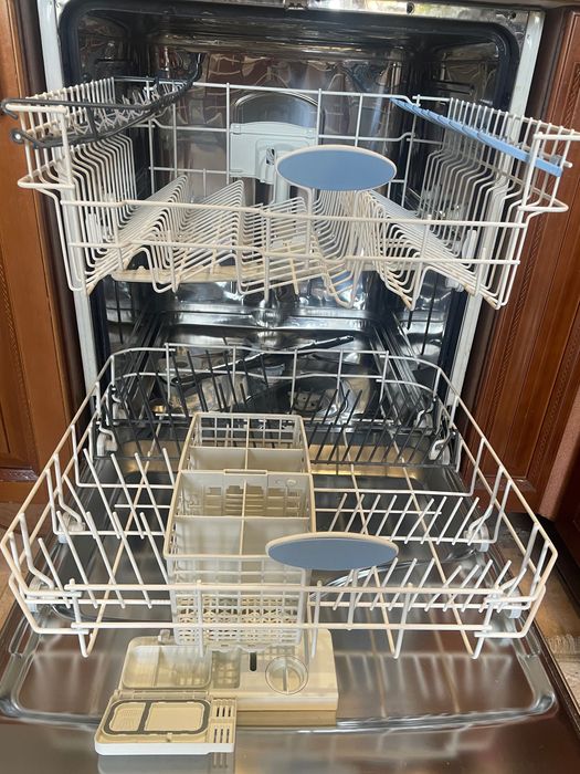 Посудомоечная машина Indesit