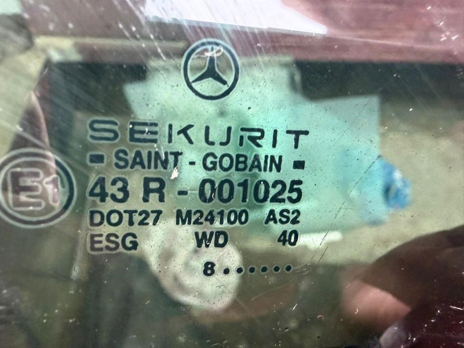 Стёкла мерседес Ц и Е класс