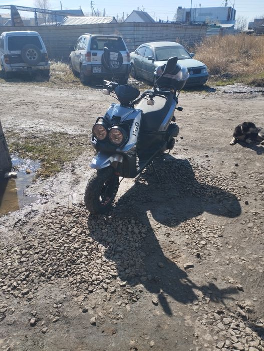 Продам скутер 2022года