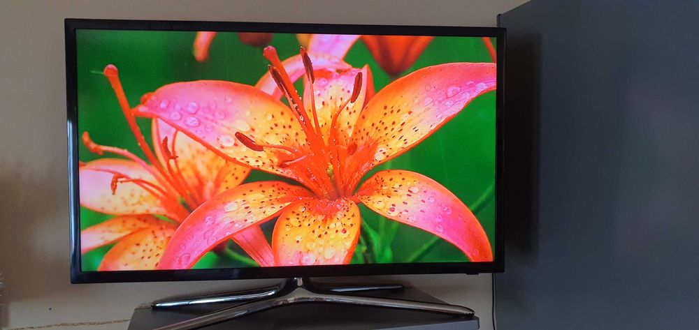 Tv smart Samsung 82 cm