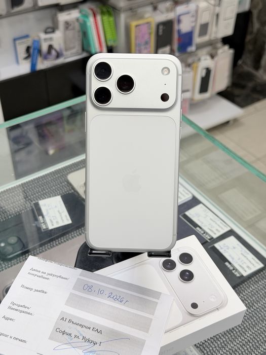 Apple iPhone 17 Pro Max Silver