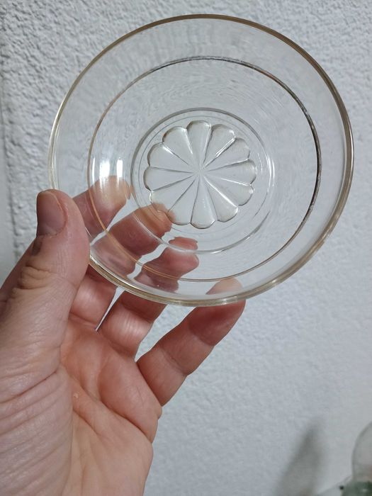 Set farfuriute boluri sticla pentru dulceata serbet servire desert