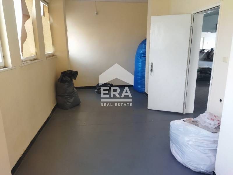 Дава се под наем Промишлена сграда в Хасково, Промишлена зона - Север - 360 кв.м за 510 € - Снимка #7