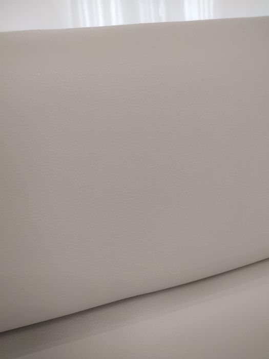 Гръб за спалня бял гланц и кожа