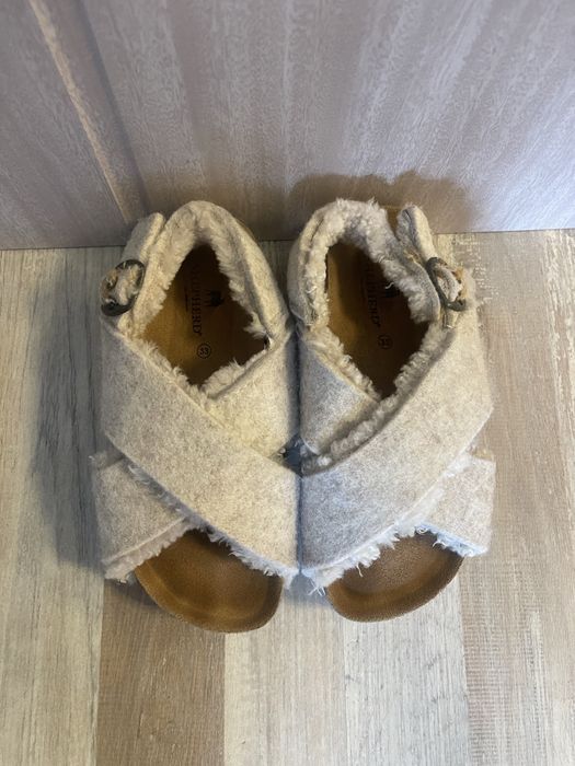 Детски сандали от кожа