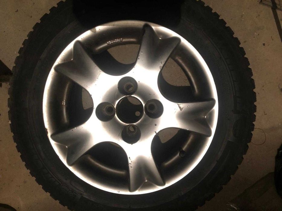 Roți cu anvelope de iarnă