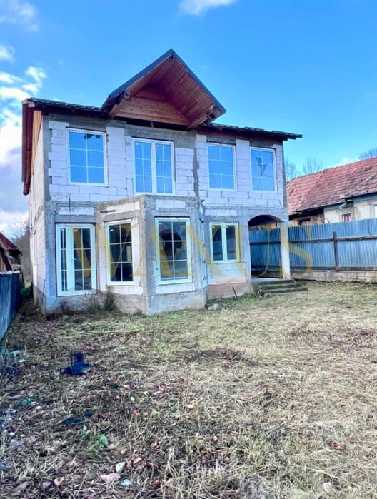 Casa nouă în Iara Cluj