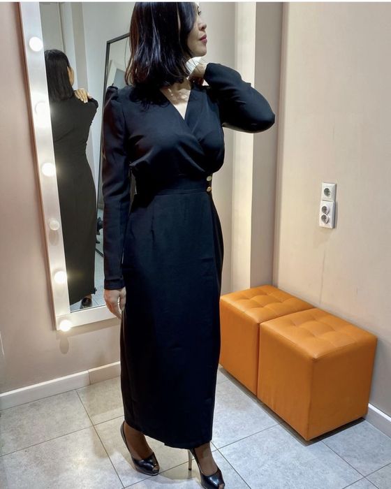 Черное длинное платье