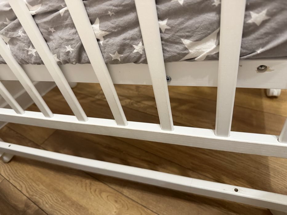 Кроватка tomix с матрасом