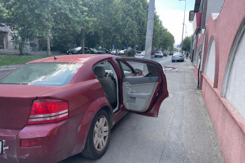 Dodge avenger 2.0 CRD pentru piese